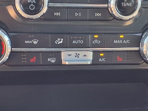 Used 2022 Ford F150 XLT w/ Equipment Group 302A High AWD/4WD image 15
