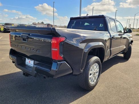 New 2025 Toyota Tacoma SR5 image 5