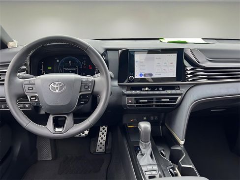 Certified 2026 Toyota Camry Hybrid image 12