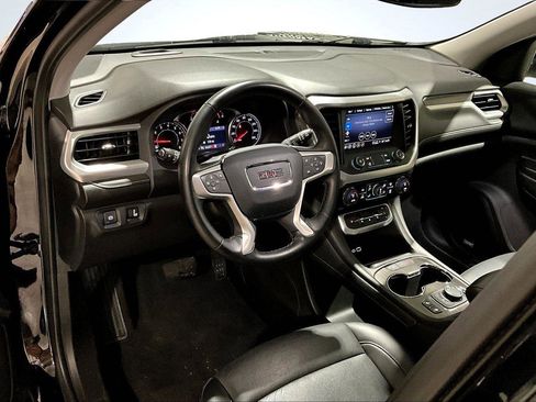 Used 2023 GMC Acadia SLT image 14