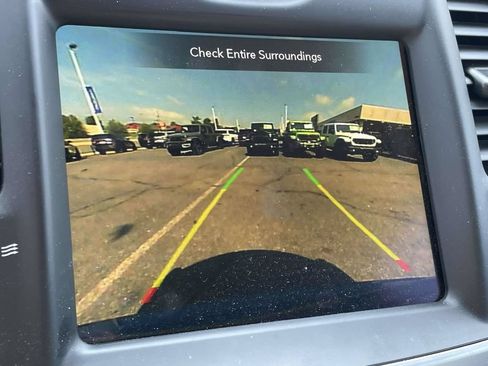 Used 2022 Chrysler 300 Touring w/ Sport Appearance Package RWD image 30