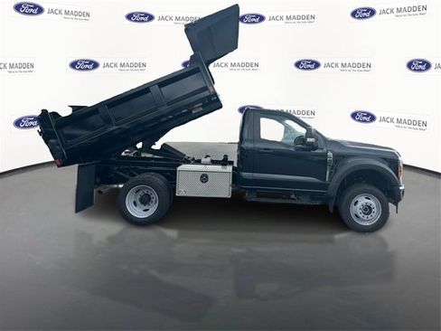 New 2025 Ford F550 XL image 4