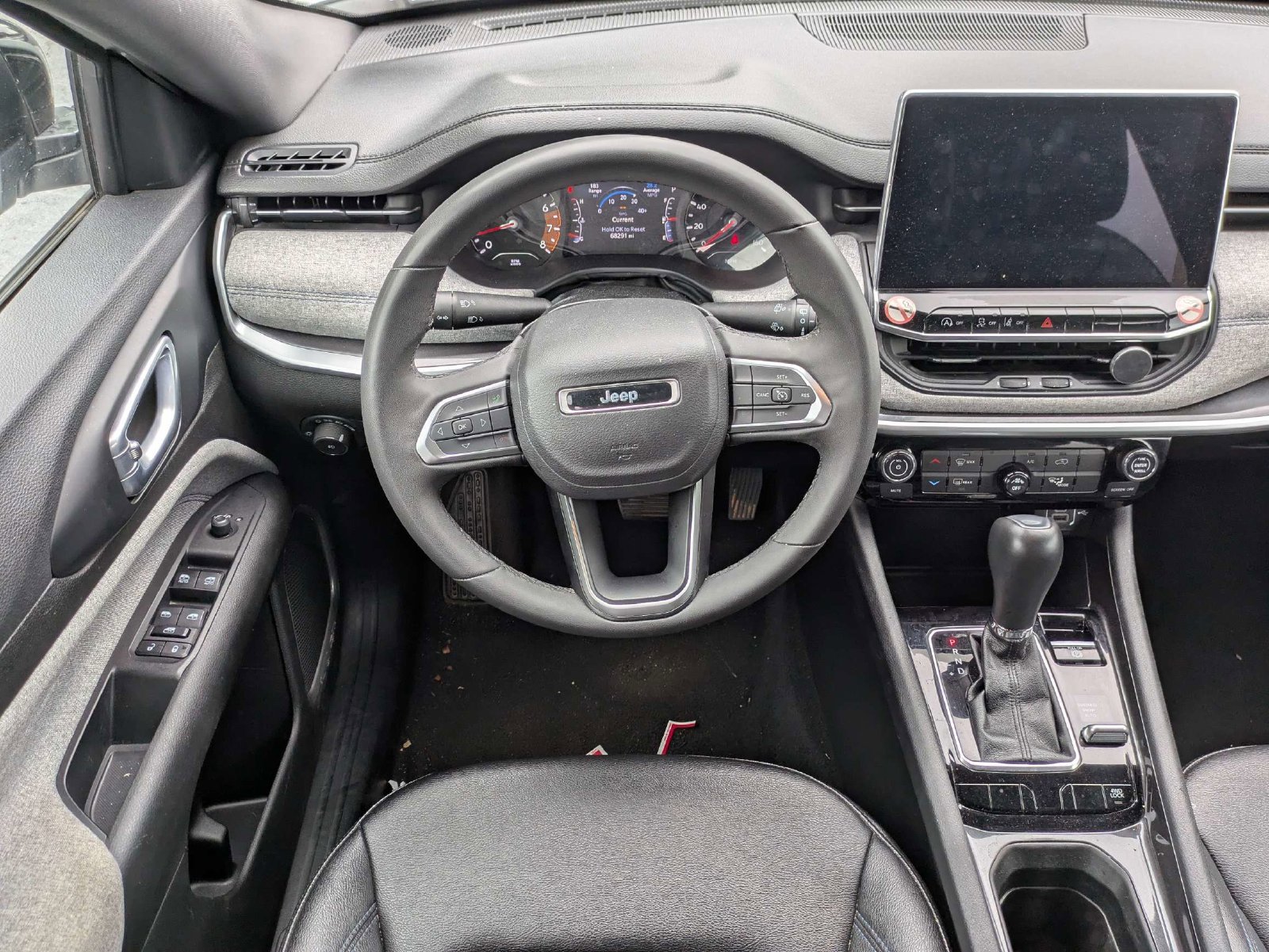 Used 2024 Jeep Compass Latitude AWD/4WD image 15