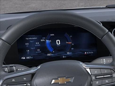 New 2026 Chevrolet Equinox EV LT image 18