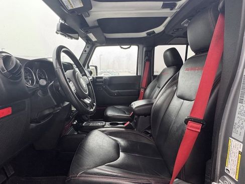 Used 2017 Jeep Wrangler Unlimited Rubicon image 18