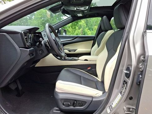 Used 2024 Lexus NX 250 FWD image 13