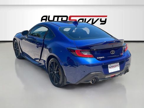 Used 2025 Toyota GR86 Premium RWD image 5