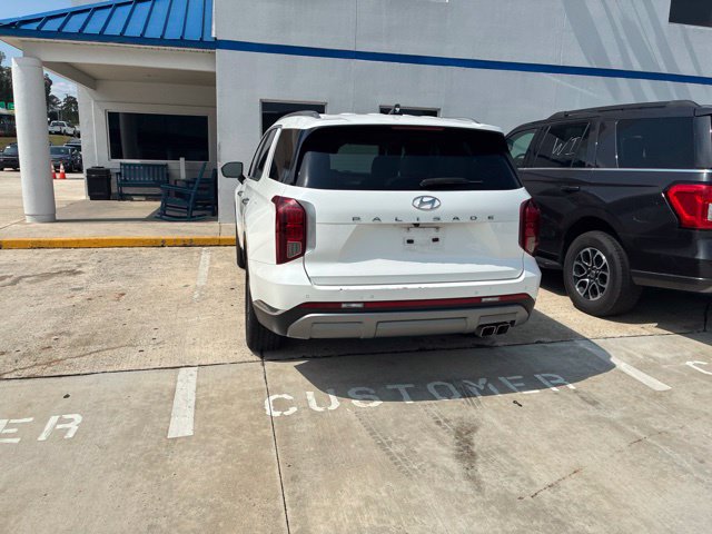 Used 2024 Hyundai Palisade Limited FWD image 21