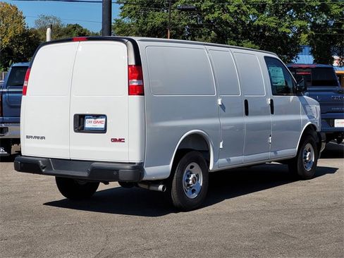 New 2025 GMC Savana 2500 w/ Driver Convenience Package image 4