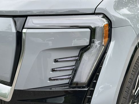 New 2025 GMC Sierra EV Denali image 4