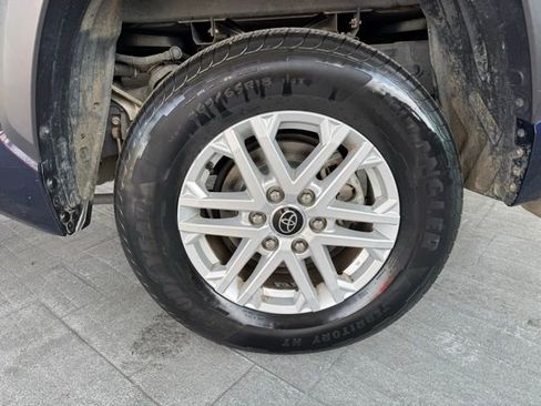 Used 2022 Toyota Tundra SR5 image 4