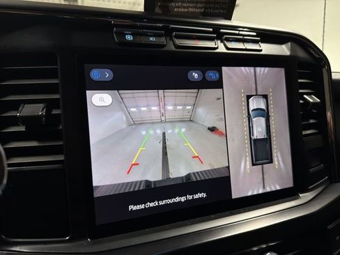 Used 2024 Ford F250 Lariat w/ Chrome Package image 28