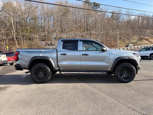 Used 2024 Chevrolet Colorado Trail Boss w/ Advanced Trailering Package image 11