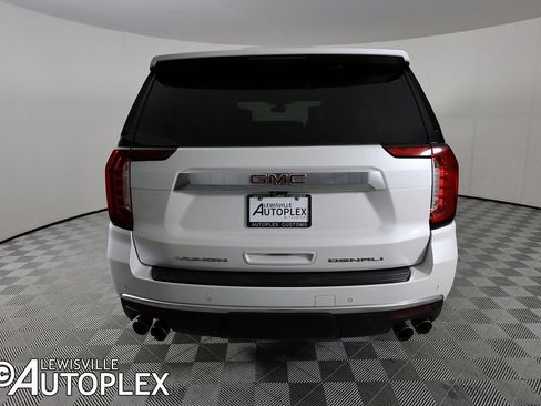 Used 2021 GMC Yukon Denali w/ Denali Premium Package image 7