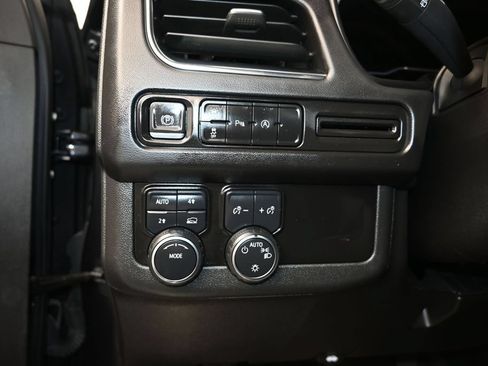Used 2023 Chevrolet Tahoe LT AWD/4WD image 13