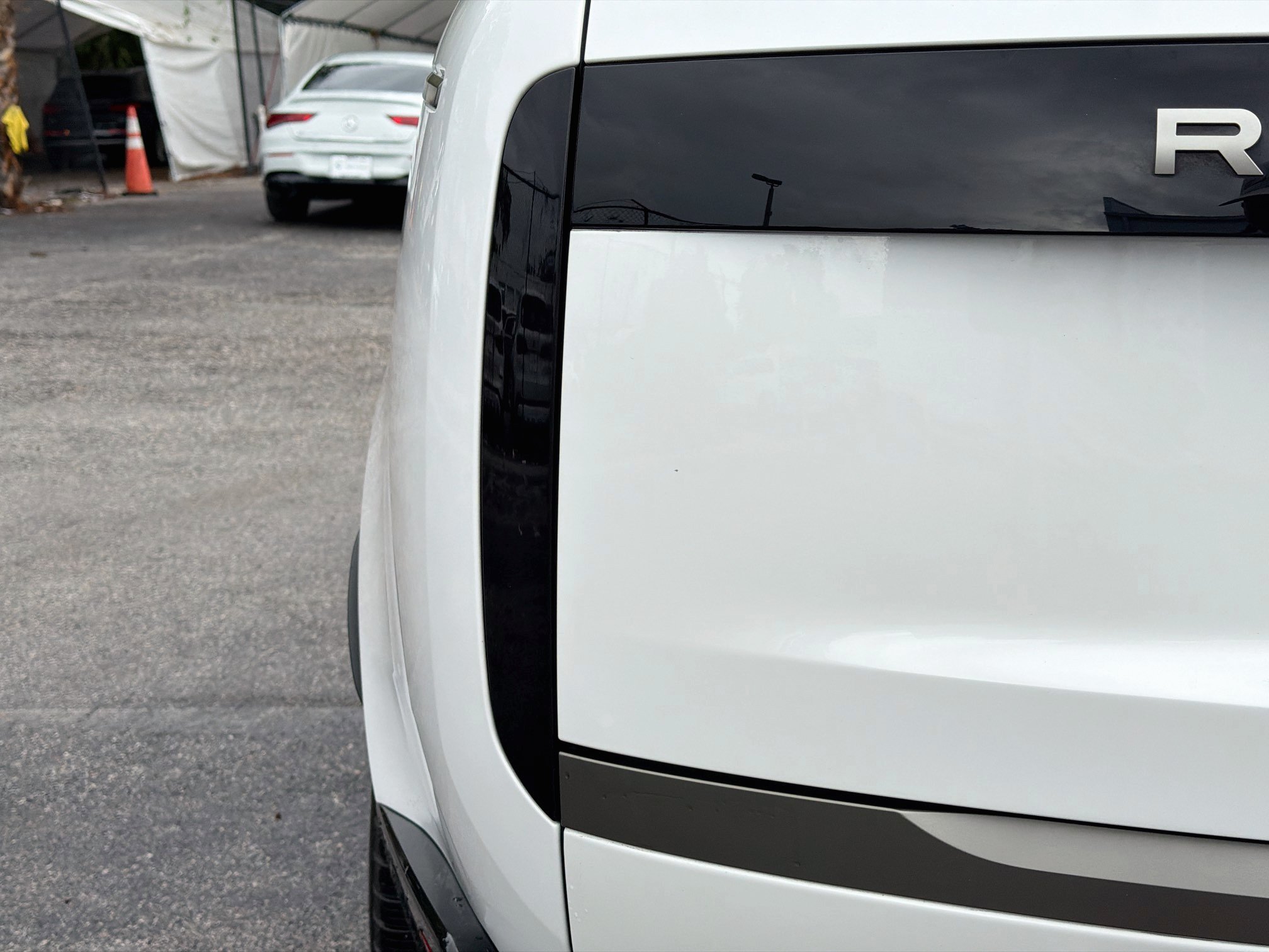 Used 2024 Land Rover Range Rover SE AWD/4WD image 10