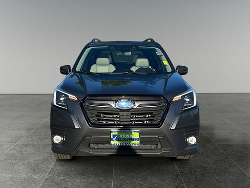 Used 2023 Subaru Forester Limited image 2