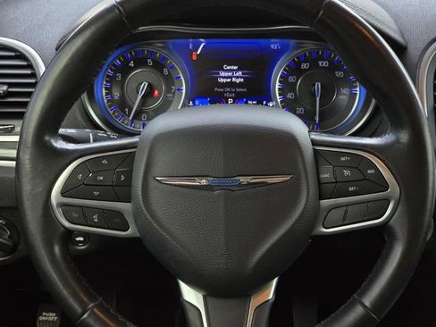 Used 2021 Chrysler 300 Touring w/ Sport Appearance Package RWD image 17