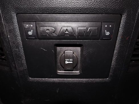 Used 2016 RAM 3500 Laramie AWD/4WD image 15