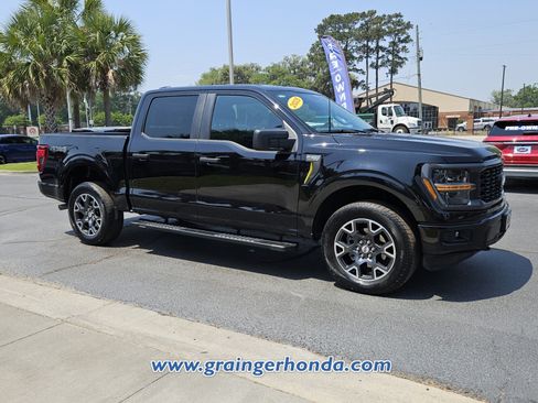 Used 2025 Ford F150 STX w/ Equipment Group 200A AWD/4WD image 7