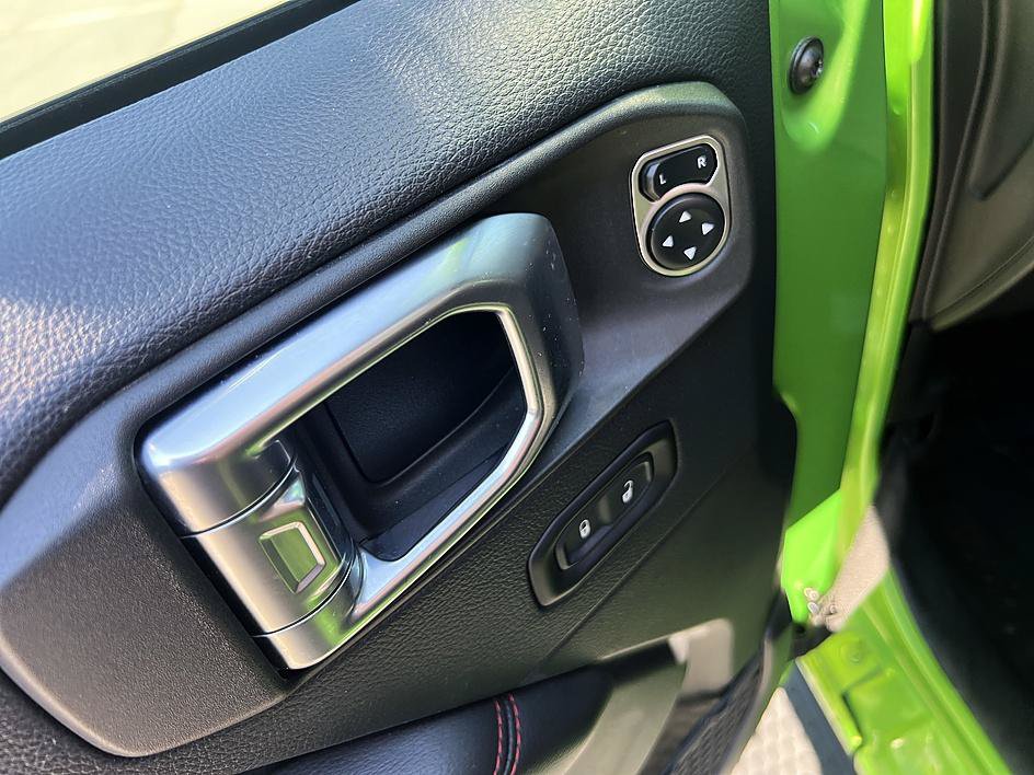 Used 2019 Jeep Wrangler Rubicon w/ Steel Bumper Group AWD/4WD image 19
