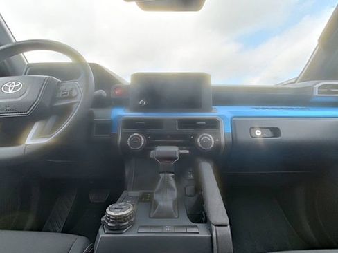 Used 2025 Toyota Tacoma TRD Off-Road AWD/4WD image 24
