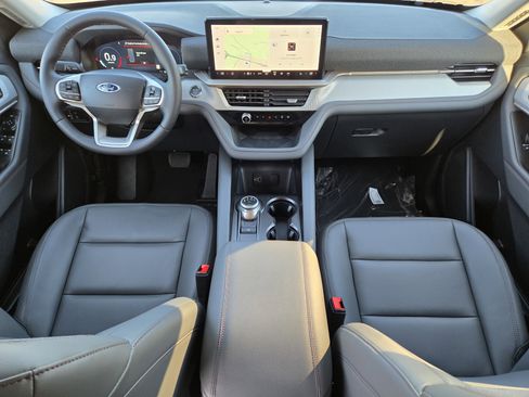 New 2026 Ford Explorer Active image 16