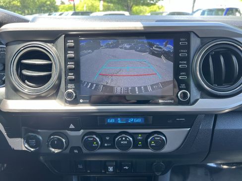 Used 2023 Toyota Tacoma SR5 AWD/4WD image 19