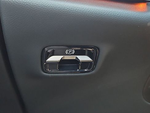 New 2026 Mercedes-Benz E 53 AMG e 4MATIC Sedan image 23