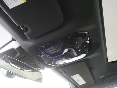 Certified 2024 BMW 740i xDrive image 24