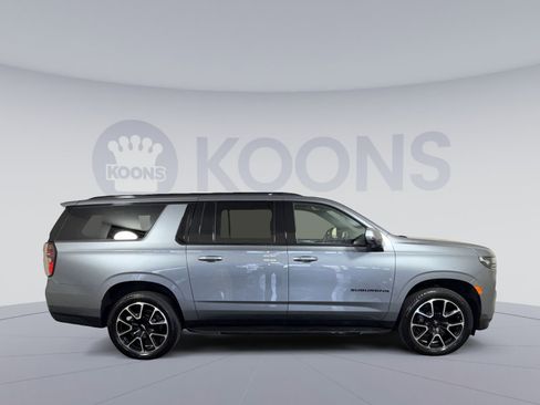 Used 2021 Chevrolet Suburban RST w/ Luxury Package image 8