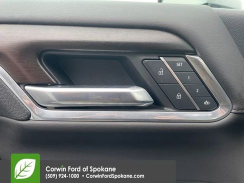 Used 2025 GMC Sierra 3500 Denali image 26