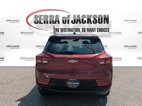 Used 2024 Chevrolet TrailBlazer LS w/ LS Confidence Package FWD image 8