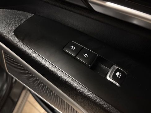 Used 2023 Kia Telluride LX image 37