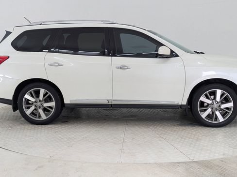 Used 2015 Nissan Pathfinder Platinum image 8