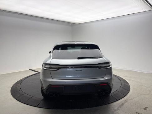 Certified 2024 Porsche Macan AWD/4WD image 6