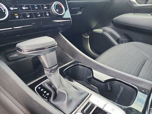 Certified 2022 Hyundai Santa Cruz SEL w/ Activity Package image 13