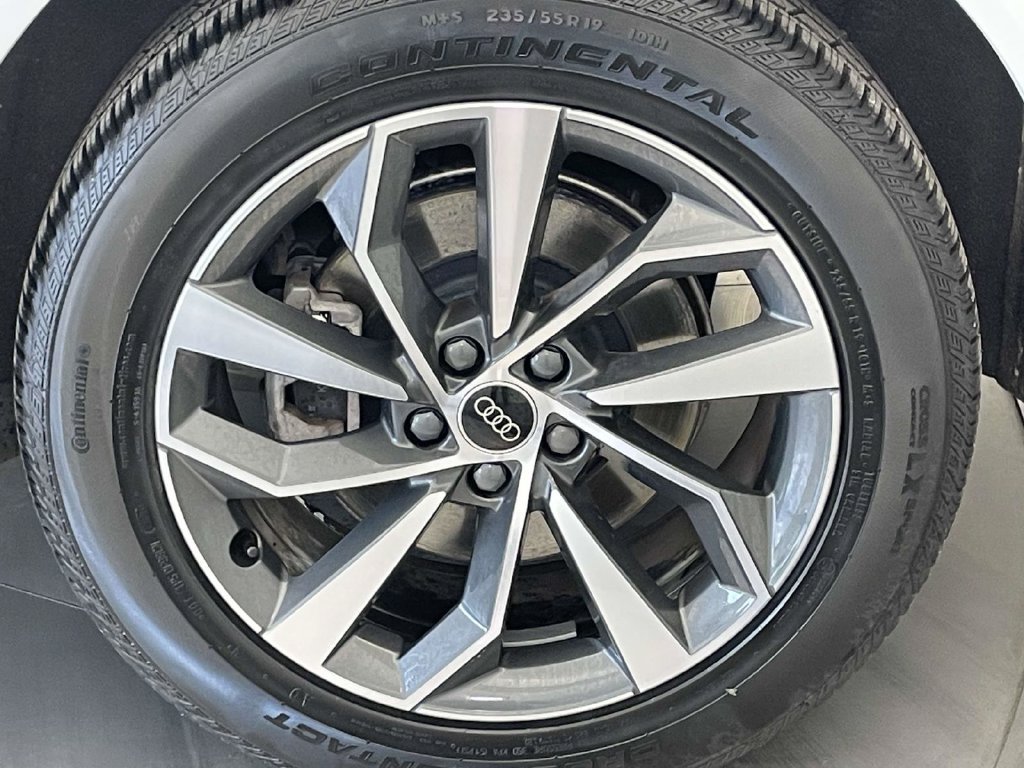 Certified 2023 Audi Q5 2.0T Premium w/ Convenience Package AWD/4WD image 12