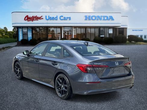 Used 2023 Honda Civic Sport image 3