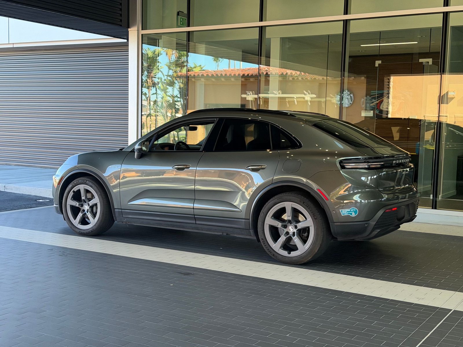 Certified 2024 Porsche Macan 4 Electric w/ Premium Package AWD/4WD image 3