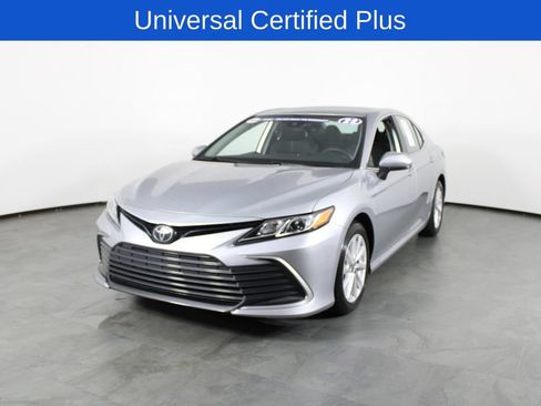Used 2022 Toyota Camry LE FWD image 2