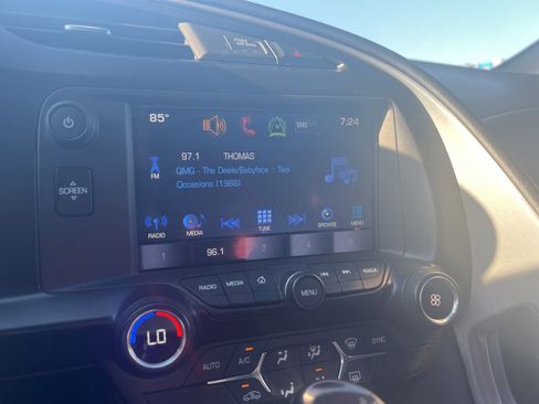 Used 2019 Chevrolet Corvette Stingray Coupe w/ 1LT RWD image 46