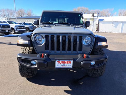 Used 2022 Jeep Gladiator Rubicon w/ Cold Weather Group image 12
