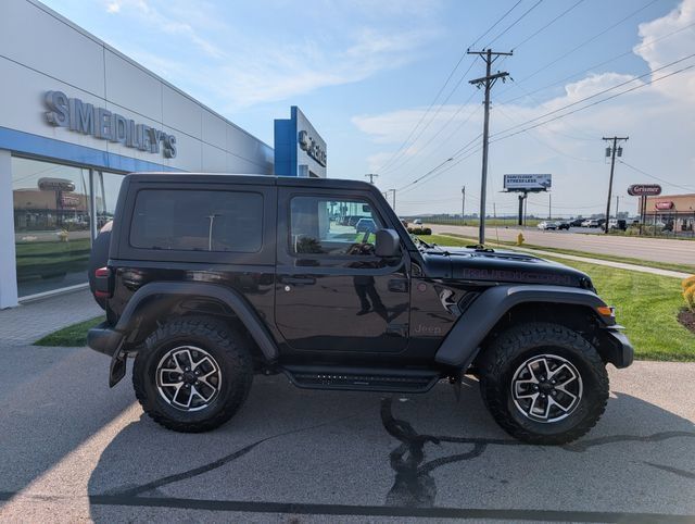 Used 2024 Jeep Wrangler Rubicon w/ Technology Group AWD/4WD image 2