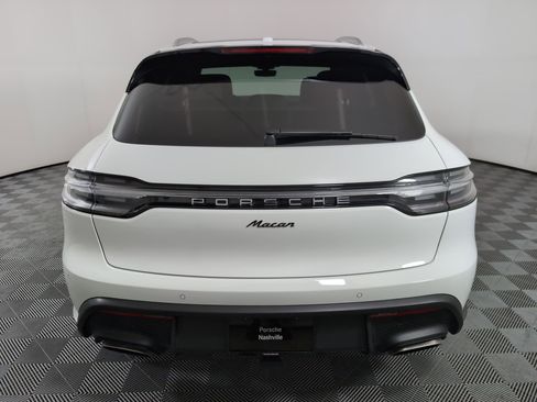 Used 2025 Porsche Macan image 11