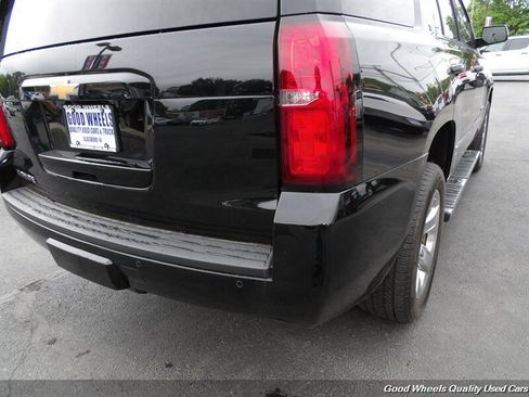 Used 2018 Chevrolet Tahoe LT w/ LT Signature Package AWD/4WD image 10