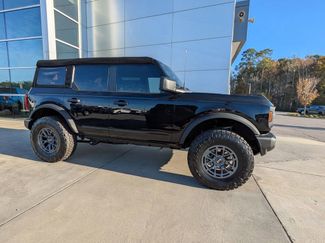 New 2025 Ford Bronco 4-Door video 3