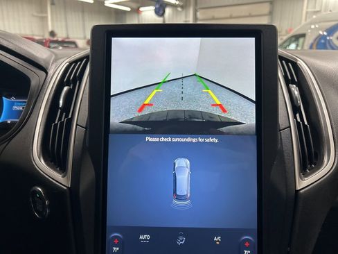 Used 2022 Ford Edge SEL w/ Convenience Package image 18