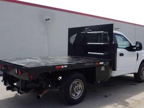 Used 2021 Ford F250 XL w/ Power Equipment Group image 4