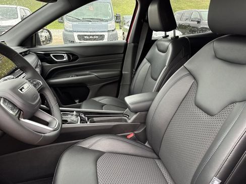 New 2026 Jeep Compass Latitude w/ Quick Order Package 29K image 5